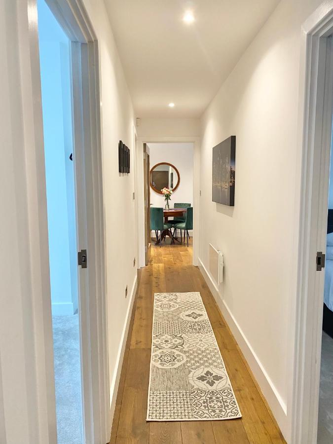 דירות הרוגייט Springfield Court 12 מראה חיצוני תמונה