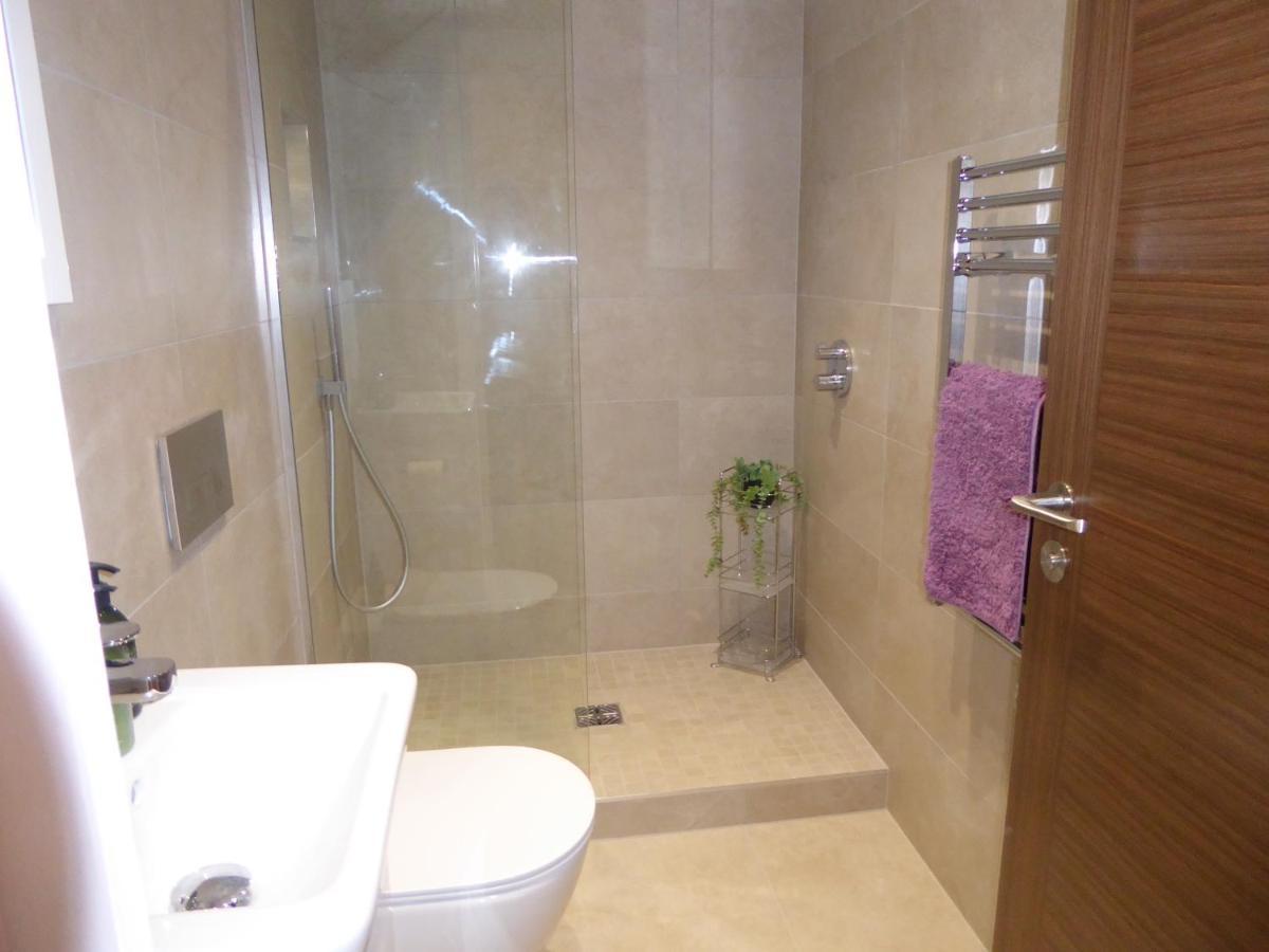 דירות הרוגייט Springfield Court 12 מראה חיצוני תמונה
