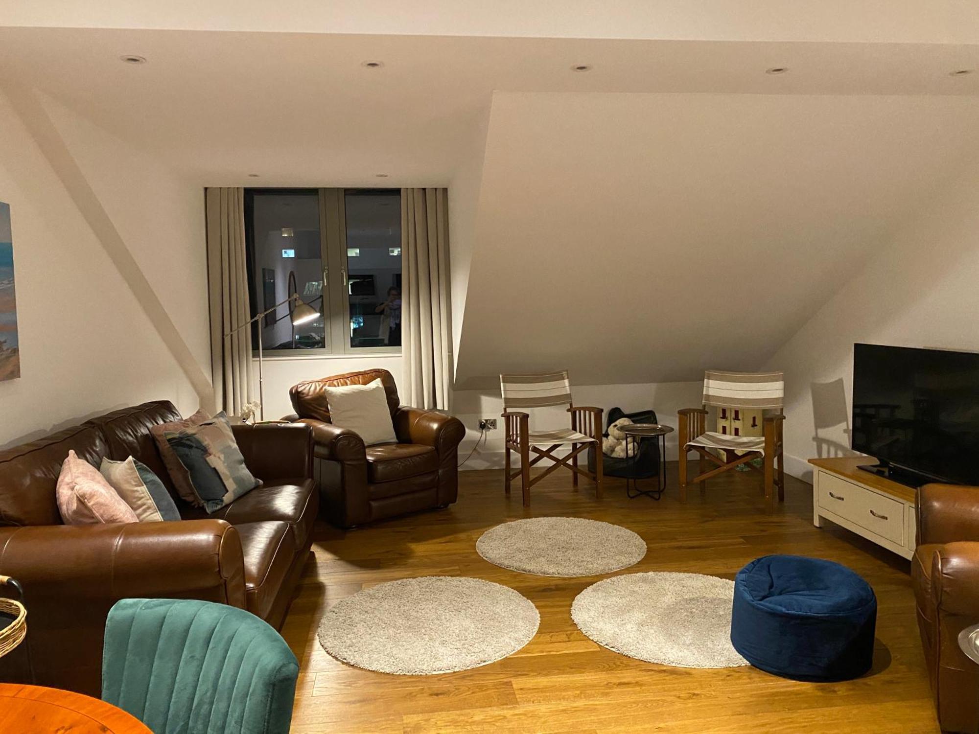 דירות הרוגייט Springfield Court 12 מראה חיצוני תמונה